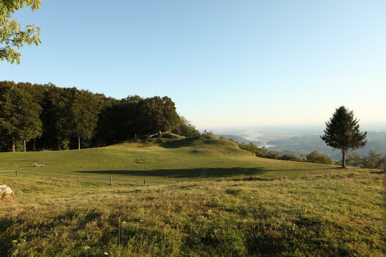 Baita Tana Da L'Ors Forgaria nel Friuli Exterior foto